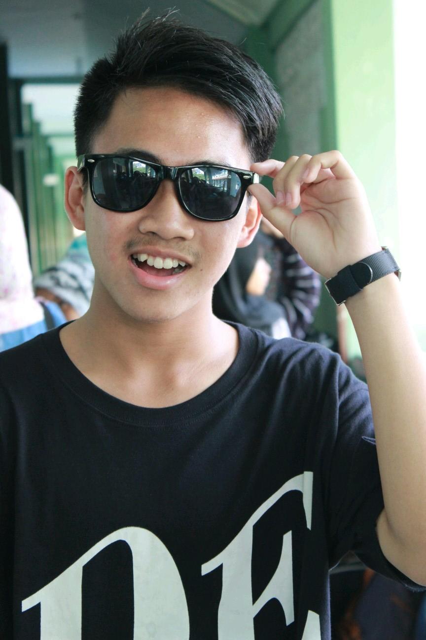 fyanalhakimi's profile picture. happy everytime