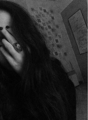 9b86601f64204fa's profile picture. no body dies a virgin life fucks us all