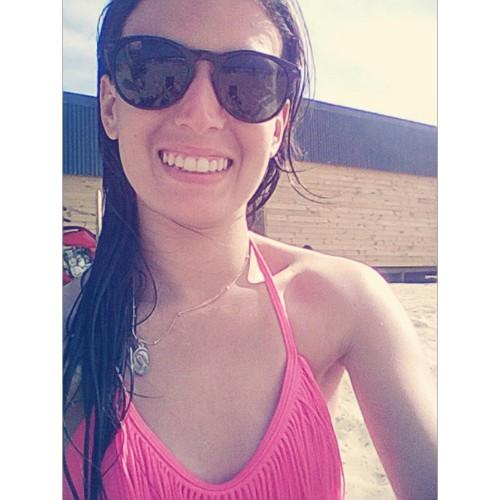 Vive el momento /   Loca pero feliz ~ /    †    /  http:http://t.co/QmBfD5r4bB?...