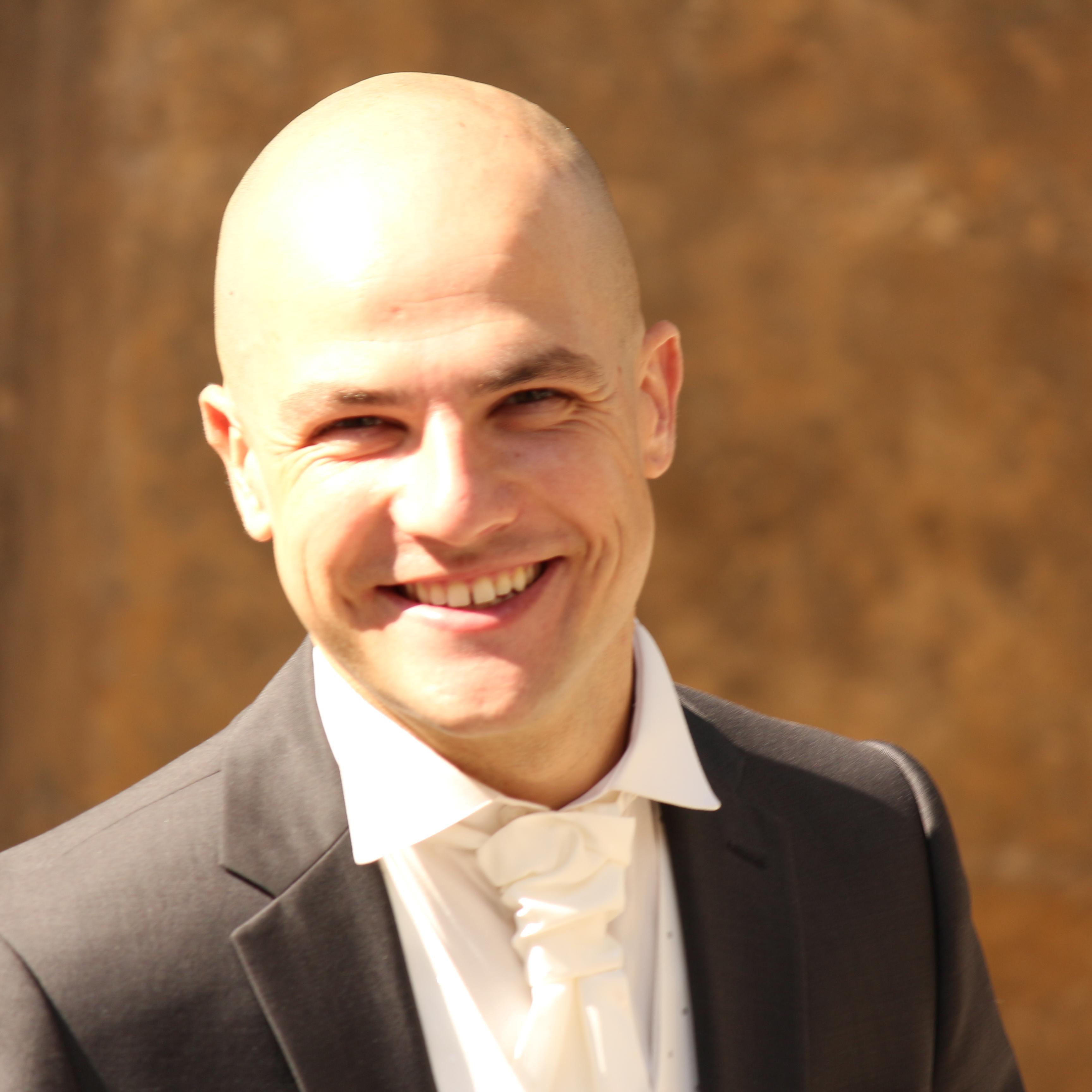 DevOps - CICD - development engineer - #IoT #ConnectedObjects fan - Creator of @Cmxconsulting