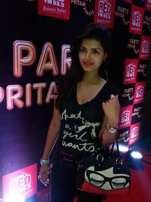 Fan club supporting Sonali Raut $ Pritam pyaar in BB8...keep supporting by voting!