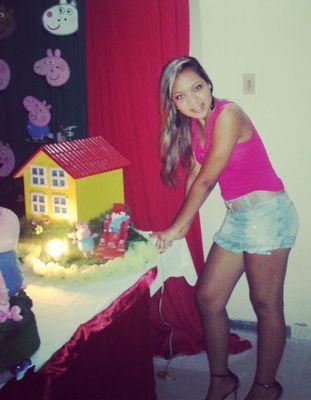 Sou Luanete, amo jazz , sou Feliz, e acima de tudo eu me amo !!!  Bjokas