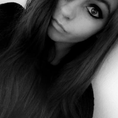 abcthff1's profile picture. follow @famousafi or I'll unfollow sorry xxx