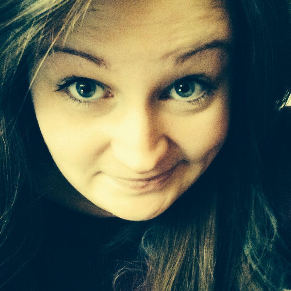 Magazine Journalist at the University of Sunderland. Music is my passion.