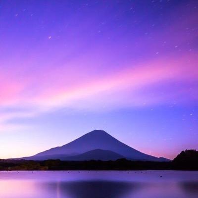 I'm studying English bit by bit. I want to be friends with ppl of the world through English. And I introduce many awesome things of Japan.(^^)