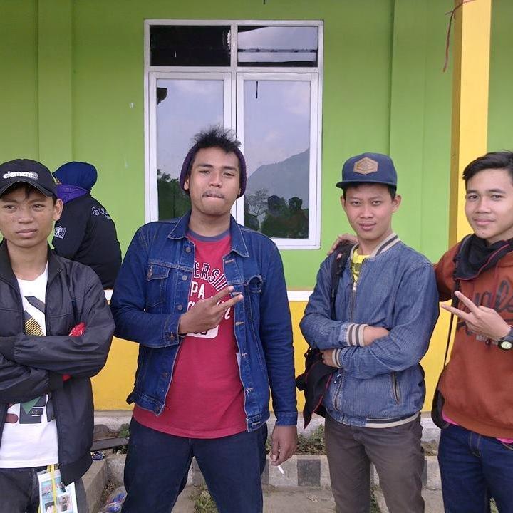UNNES - Pendidikan Bahasa Jepang'12 | Hala Madrid | MR