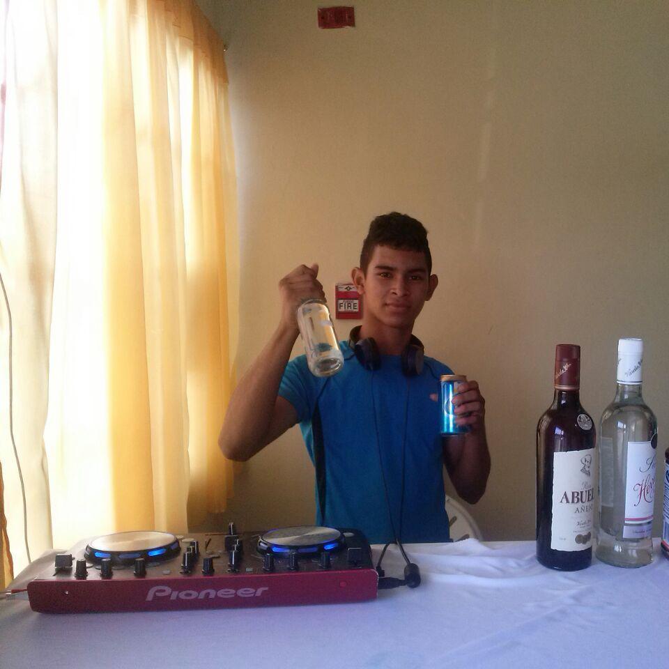 whatsapp 66579831 facebook Janky arosemena