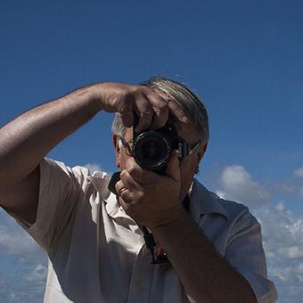Photography, video & web person. Dad of 4 great children. Views all of my own.