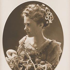 moodymansion's profile picture. 