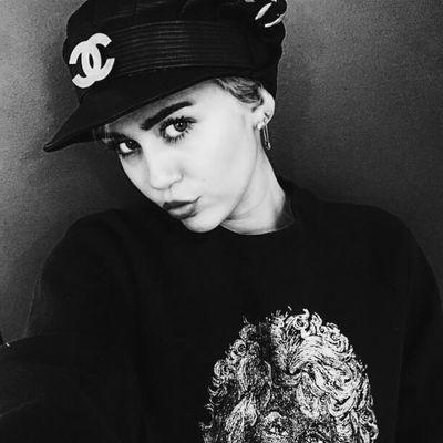 ♡DEMILEY♡