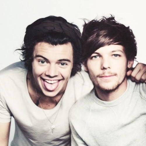 Please follow @1DVasHappeninZ she will follow you back ;)