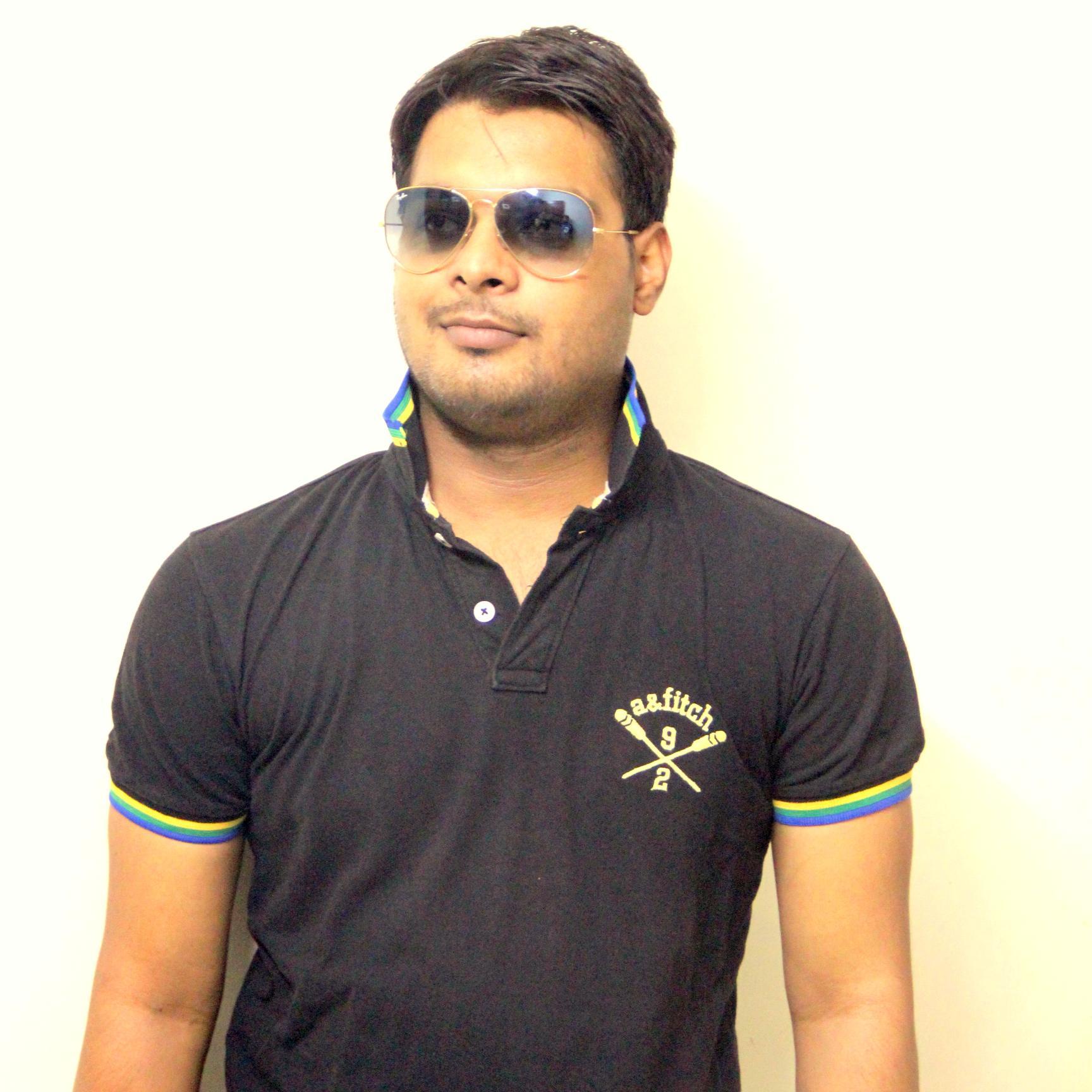 ysumit65's profile picture. 