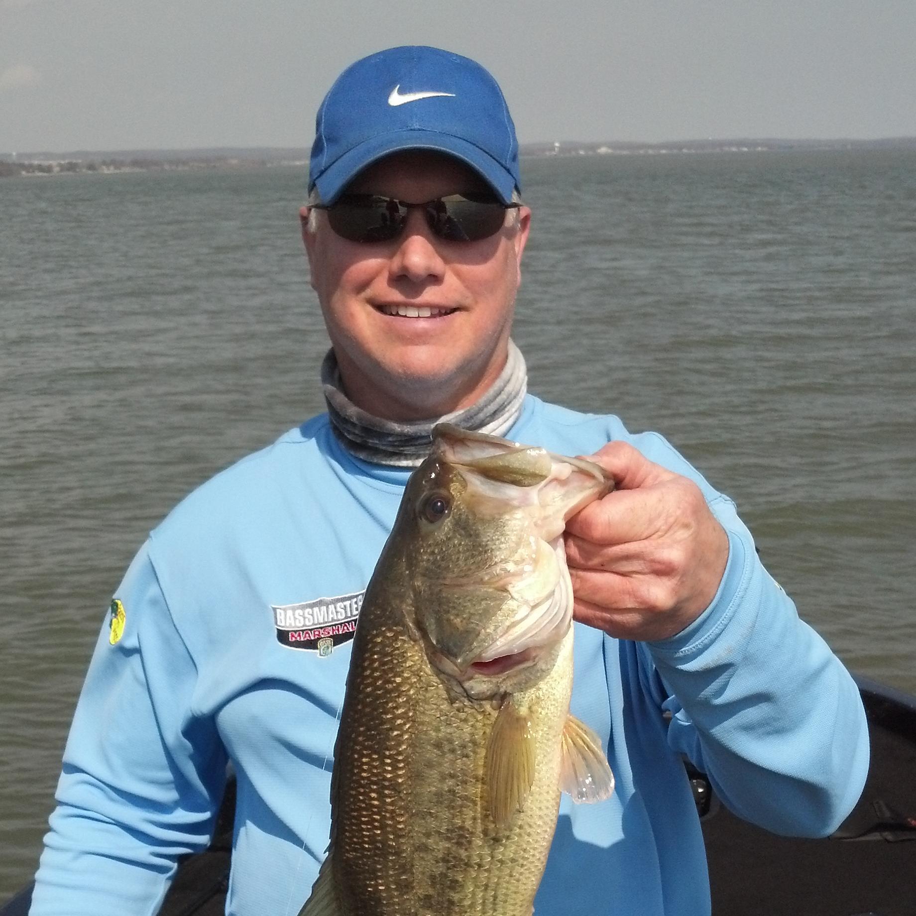 Father, Fisherman, Softball/Baseball Coach and IT Guy.  👨‍👩‍👧‍👦🎣⚾️🖥️