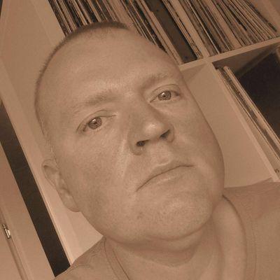 rubbish1973's profile picture. The internet is a completely different culture, isn't it.
https://t.co/rQdeyuEN1t