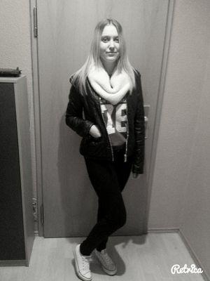 Greta,16. FB: Greta Pakutinskaite, snapchat: greciusp,instagram:greta_zdrw