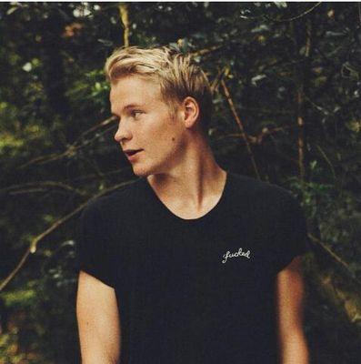 2 girls who love Kelvin ❤ Fanaccount voor @Kalvijn ❤