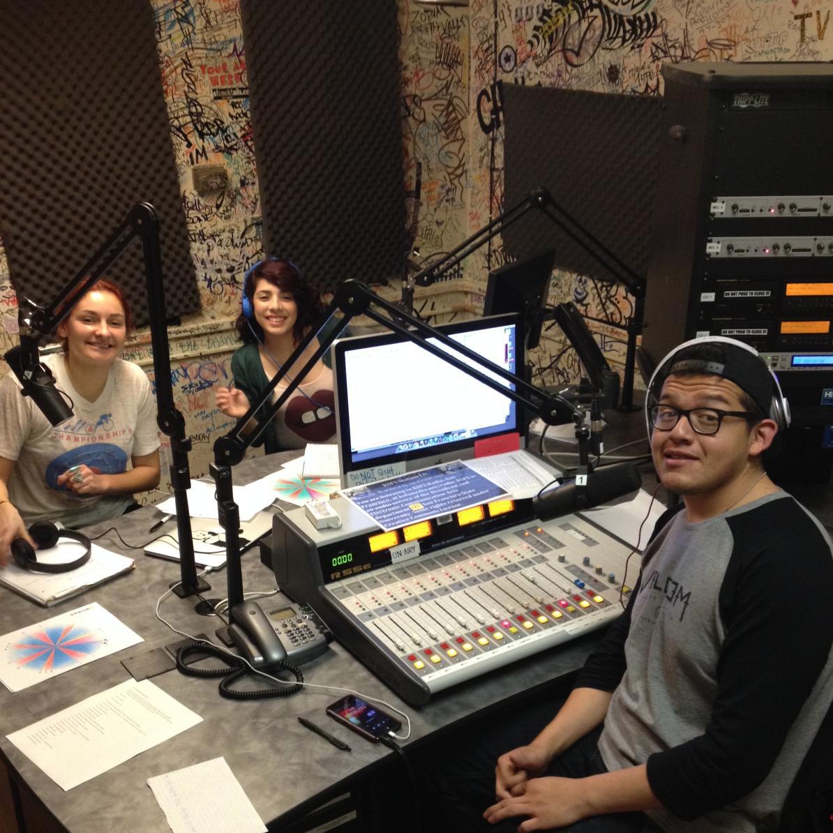 KSFS radio station here to rock face in your space ! Every Friday from 9-10am Insta: @invadingspaces