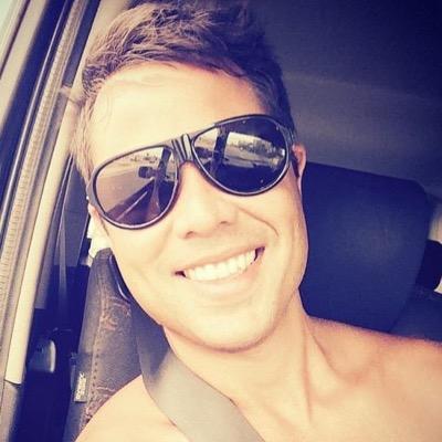 jamesroselin's profile picture. Born in Sweden, lives in Florida, love SC2, science, power of love! 3