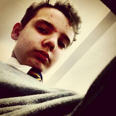 I go to Gordano School and I am studying Psychology, catering and Geography.
