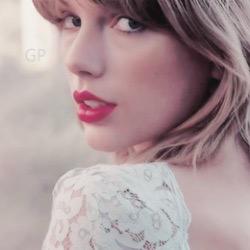 We just gave you a free follow, go follow @ddlourneonlight and @tswiftmcgraw if you want us to follow you back just ask! x
