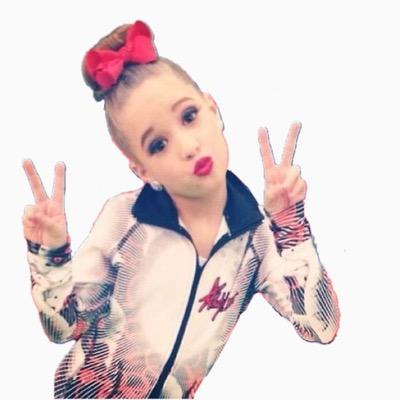 hi guys! i love dance moms, you do too, so why not follow me? idk...