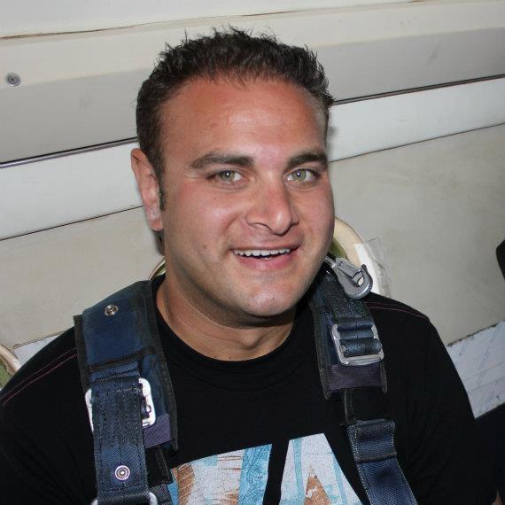 Behrod's profile picture. Dad  & Funny Computer Guy