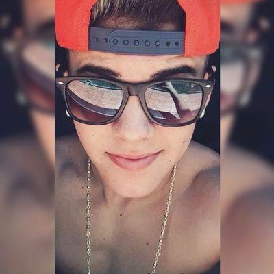 Since:18/09/2014
FOLLOW ME: @anenetwork @GiMarins_ @McBlEL ❤ +5
Sigam-me Os Boons! Sdv só pedir!