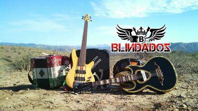 hola amigos esperamos nos ayuden en este medio para poder compratir nuestra musica y qe todos esten enterados de todo lo nuevo qe va surgiendo en este grupo