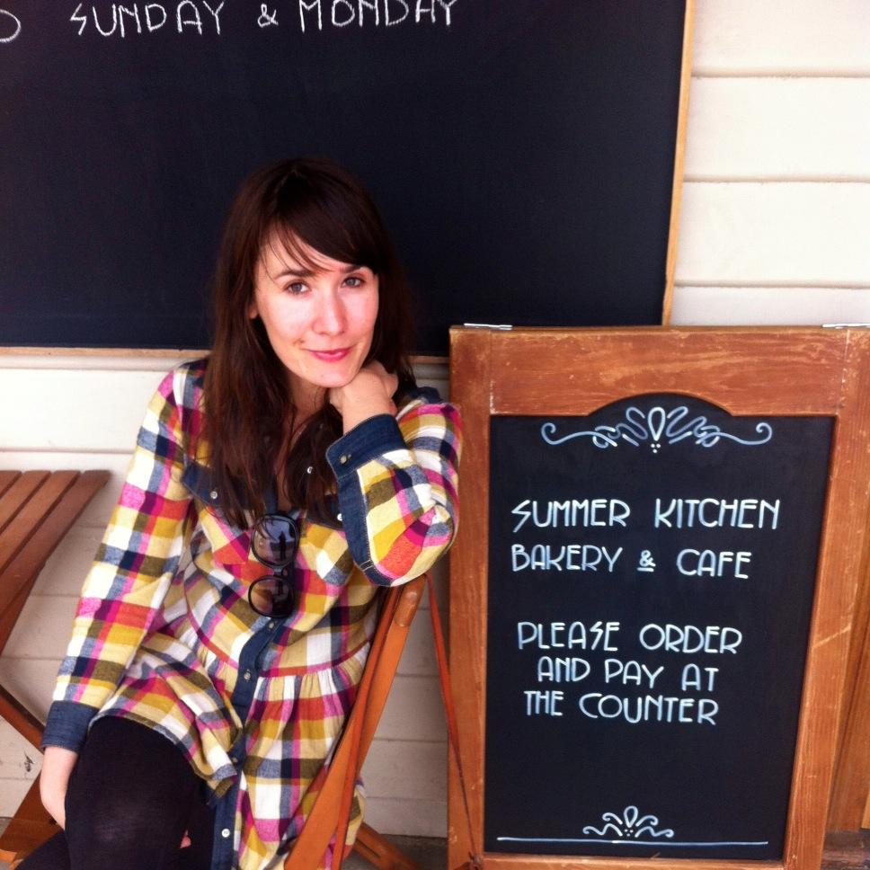 Social worker & trauma counsellor. Over sharer of cute animal pics