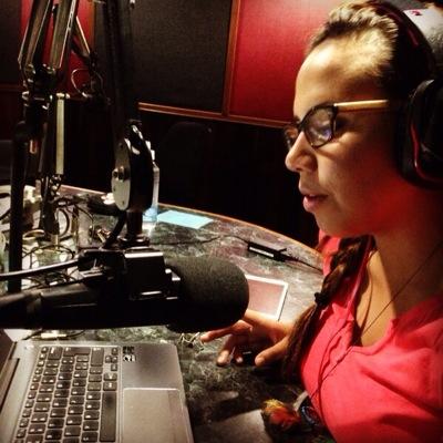 Hey! PLC me adoptó y luego me mudé a Santiago de Chile . Sigo amando la radio pero ahora solo la escucho.