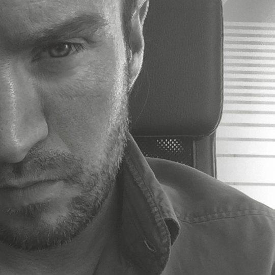 WARTELLE_STEFAN's profile picture. ★ PHOTOGRAPHE DE MODE
(0033) 06 2217 0533
glamparis@gmail.com