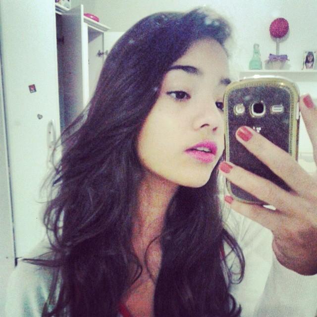 Da vida eu só espero rir dos tombos,aprender com os erros,e continuar acreditando que no final,tudo vai dar certo.


Sigo quem me segue‼ :D