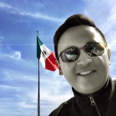 ManuelCueto's profile picture. Soy diseñador. Crecí rodeado de luces multicolores que explotan en el cielo creando ilusiones. Soy amante de las amistades sinceras; idealista y soñador.