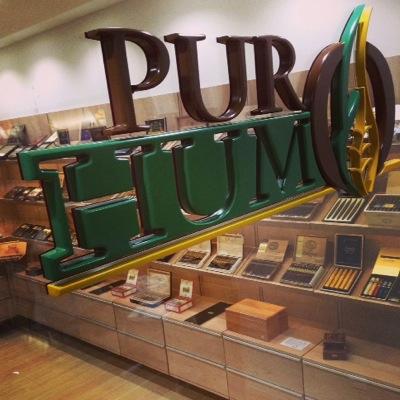PuroHumoVal's profile picture. Tienda especializada en tabacos premium, con el mejor Walk-In-Humidor de la ciudad. Lobby del Hotel Executive Suites Valencia (Venezuela)