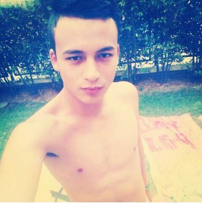 ^Nuevos momentos y mejores^

 Instagram- snapchat :: ( Elcachas95)

Heyyyy Buenas que tal chicos 

 @YouTube (https://t.co/BLR8tj2bmV - Wallride!! Se me resiste