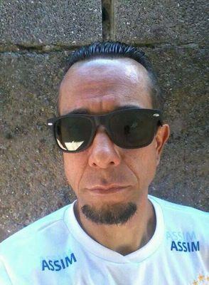 Sou coordenador de eventos!!! Nunca desista de seus objetivos, corra atrás de seus sonhos entendeu galera!!! ##Ficaadica##