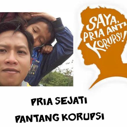 Seorang sarjana kimia yang terdampar ke dunia penerbitan buku dan pendidikan ~ sekarang kerjaannya jadi provokator ber-AKSI ~