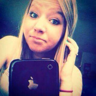 FMartin492's profile picture. |16| |junior| |mommy of Luke| |Forrest|