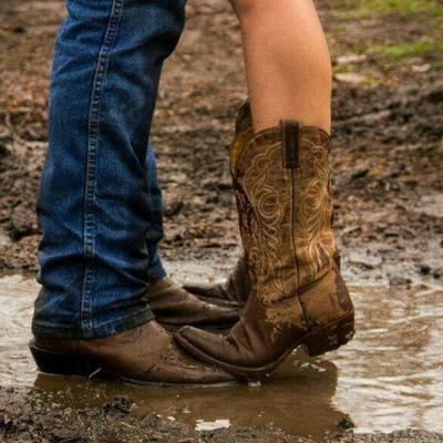 winterbreeeze's profile picture. follow too many fandoms. writer of a sorts. fiction recc'r. at heart a silly girl.