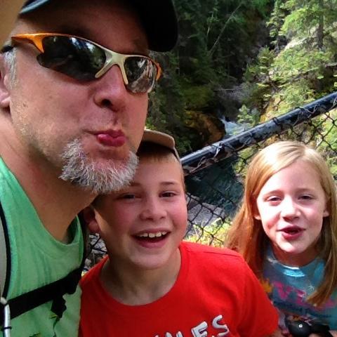 mm53bar's profile picture. A dad in the 'burbs building some kick-ass apps to make a nice living.