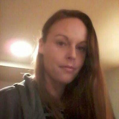 Courtne75496848's profile picture. 