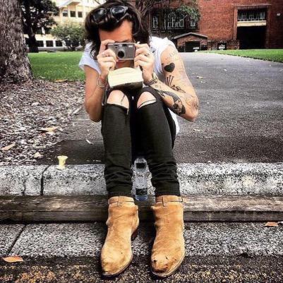 hi thereee! i love youu:-) harry is my sunshine. i saw my boys 8.24.14