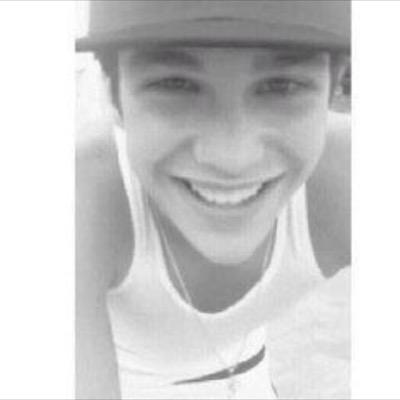 ❝none of these awards matter as long as I have you guys❞ - austin