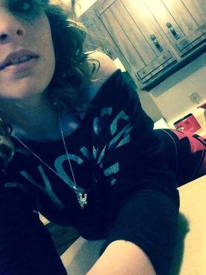 Name: kaydeelynwhite. I have a son... Named maezen... I have a random life....follow me and i'll follow you #period