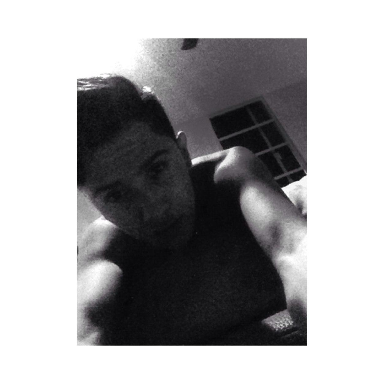 Instagram: Fernandoramjr FOLLOW BACK
