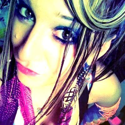 KiimberlyyyyMy's profile picture. iiM a D.O.W.N a$s chiiCk!! waaaayy eaSyy gOiiNg..* && juZ ToNS Of F.U.N 3