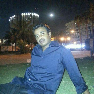 وحيد في غربتي
