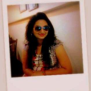 Dreamer | Shopoholic | Traveller | Rover | Charming | mumbaikar | Indian