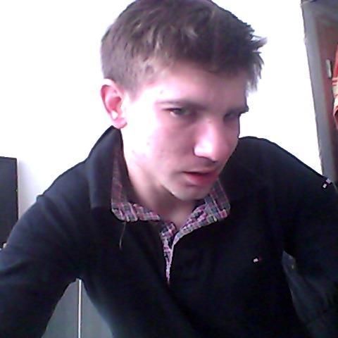 aleksandr7009's profile picture. 