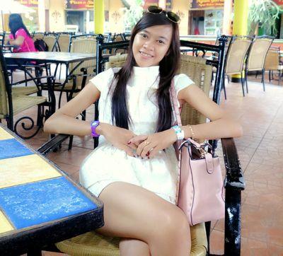 business woman UPLAyerstore | UHT adm bisnis '11 | 9 november ♥